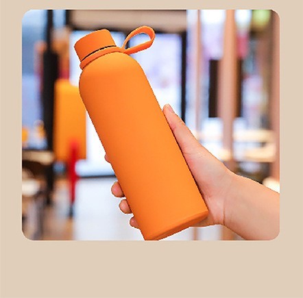 Orange avec poignée