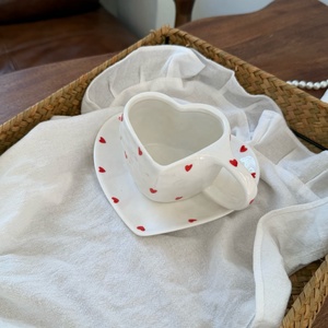 Taza de Cerámica en Forma de Corazón de 220 ml con Logotipo Personalizable, Diseño Clásico, Taza para Café y Agua, Regalo Romántico para el Día de San Valentín - Product Image 5