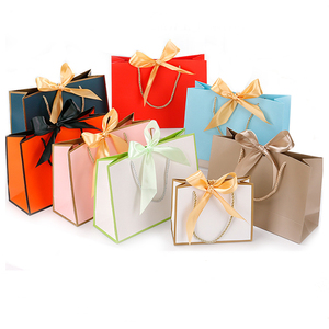 Borse <span class=keywords><strong>Shopper</strong></span> Personalizzate con Logo <span class=keywords><strong>per</strong></span> Gioielli, Abbigliamento, Profumi e Cosmetici - Sacchetti di Carta <span class=keywords><strong>per</strong></span> <span class=keywords><strong>Negozi</strong></span> e Boutique - Product Image 2
