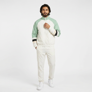 Chaqueta Cortavientos Deportiva Impermeable y Reflectante para Hombre, Diseño Personalizado, Alta Calidad, MOQ Bajo, en Lona de Algodón - Product Image 1
