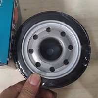 Treillis d'huile de papier traité par points C-526 pour cartouche de filtre à huile de camion Isuzu N-Serie