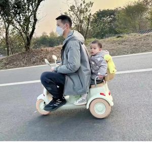 廉价可爱儿童2座电动摩托车/<span class=keywords><strong>3</strong></span>轮粉色电池供电儿童三轮车玩具车摩托车 - Product Image 4