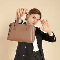 Sacs en cuir véritable Fabricant Sacs 100% Cuir Véritable Rétro Luxe Designer Personnalisé Haute Qualité Sac Crossbody Femme