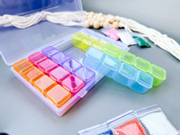Boîte d'emballage en plastique PP transparente rectangulaire, tailles mixtes, couleur bonbon, pour breloques d'art des ongles, billes d'acier Yinliang - Vente en gros, Nouveauté