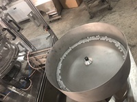 Deux 2 pièces casquette tapa Machine D'assemblage