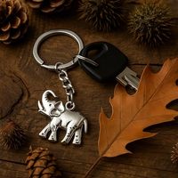 Porte-clés éléphant 3D réaliste et noble, thème safari, breloque vintage argentée pour sac, cadeau souvenir porte-bonheur
