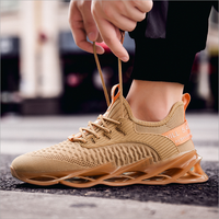Vente en gros usine Baskets de running athlétiques pour hommes, légères, basses, respirantes, élégantes, à la mode, avec forme de lame et doublure en maille ventilée