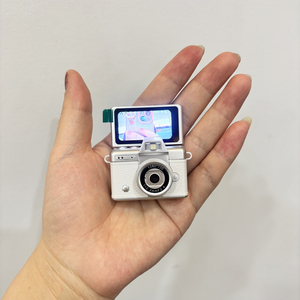 Mini caméra numérique intelligente à clapet couleur dessin animé marron rose vert LK027, lampe torche rétro, caméra vidéo très vendue pour clients VIP - Product Image 1