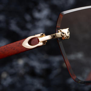 고품질 TR90 프레임 블루라이트 차단 컷 엣지 안경 UV400 변색 무테 사각 선글라스 남녀공용 - Product Image 3