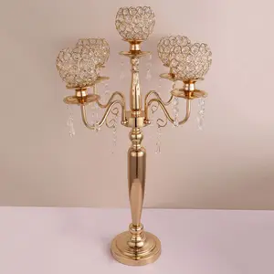 Chandelier de table en métal de luxe romantique, accessoires nordiques de mariage en cristal
