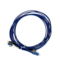Cordon de brassage à fibre optique blindé à longueur personnalisable SC/APC/LC SC/APC/LC avec gaine LSZH pour armoire de serveur et utilisation en rack réseau