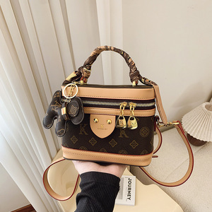 Sac à main décontracté pour femmes en cuir PU élégant de grande capacité, imperméable, à fermeture ouverte, à bandoulière - Product Image 2