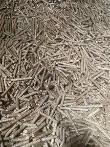 Granulés de bois de qualité supérieure XINTHAI, prêts à l'exportation, fabriqués à partir de bois de caoutchouc thaïlandais de première qualité pour les applications d'énergie propre - Product Image 6