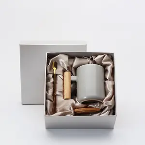 핫 세일 선물 도자기 머그잔 대나무 뚜껑 세라믹 컵 뚜껑과 숟가락 나무 손잡이 세라믹 커피 머그잔