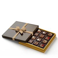 Boîte-cadeau de bonbons au chocolat haut de gamme personnalisée avec couvercle supérieur et inférieur avec emballage en papier élégant pour les amoureux