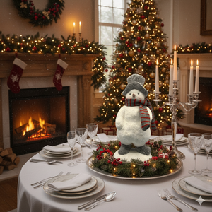 Décoration <span class=keywords><strong>de</strong></span> table <span class=keywords><strong>de</strong></span> Noël Bonhomme <span class=keywords><strong>de</strong></span> neige blanc givré, chapeau gris, écharpe rayée rouge et grise, bottes, ornement statique neutre d'hiver pour cheminée - Product Image 4