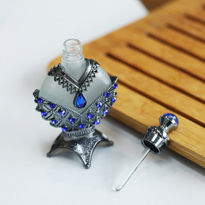 Flacons de parfum vides en verre borosilicate de 15 ml pour huiles essentielles arabes, avec couvercle en verre de style et sérigraphie, <span class=keywords><strong>atomiseur</strong></span> de parfum en gros - Product Image 2