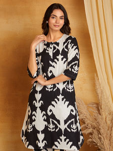 ชุดเซ็ตผ้าฝ้ายลายดอกไม้ขายดีรุ่นใหม่ล่าสุดสำหรับผู้หญิง สไตล์ชาติพันธุ์ วัสดุรีไซเคิล เหมาะสำหรับงานปาร์ตี้ ฤดูใบไม้ผลิและฤดูร้อน - Product Image 2