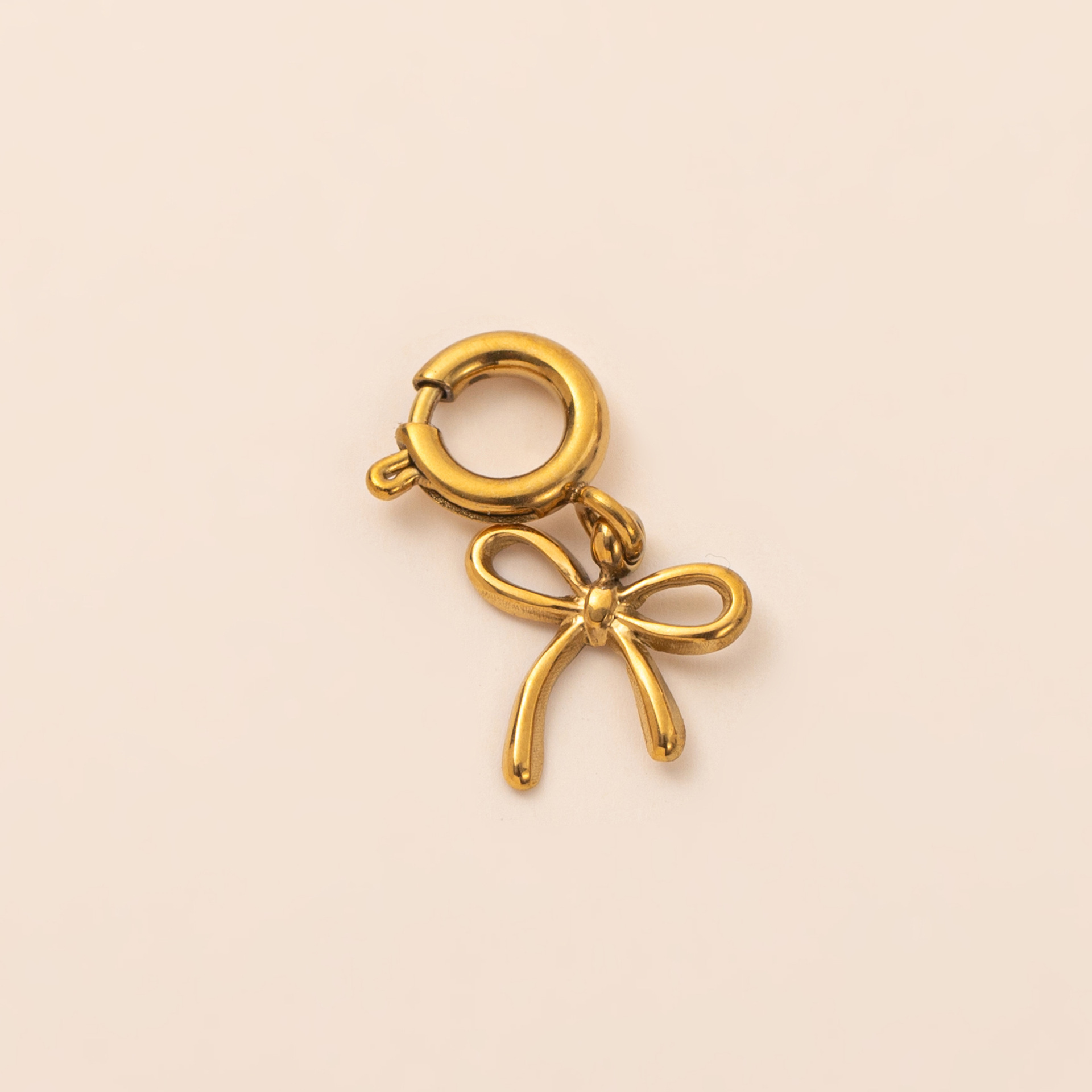 Corbata de lazo-oro