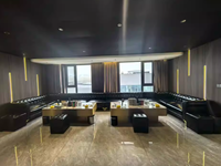 Ensemble de canapés de bar KTV personnalisés avec tables lumineuses LED, salles privées complètes, meubles commerciaux en forme de U et en forme de L éclairés