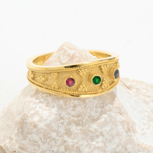 Anello Geometrico con Zirconi Colorati per Donne, Gioiello da Dito Elegante e Unico di Design alla Moda - Product Image 6