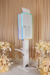 Nuevo Fotomatón con Espejo y Cámara Réflex Digital, Pantalla Táctil de 21.5 Pulgadas con Flash Integrado para Alquiler en Fiestas - Product Image 4