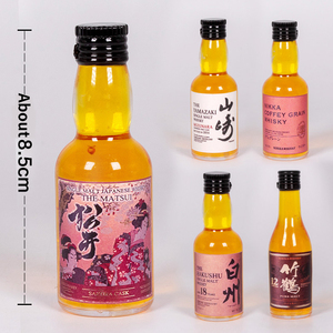 Petits jouets Mini bouteilles de boisson maison de poupée <span class=keywords><strong>Miniature</strong></span> vin whisky ensemble boutique Pub Bar boisson accessoire gâteau d'anniversaire - Product Image 6
