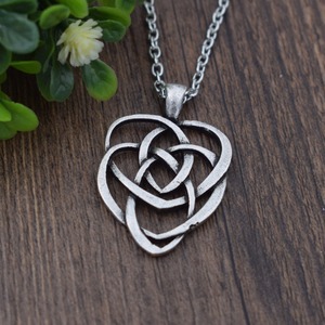 Celtique Symbol for Eternal <strong>Love</strong> <strong>Celtic</strong> <strong>Love</strong> Symbols Keltisch Symbol for Motherhood Heart Irish Pendant Irish <strong>Jewelry</strong> - Product Image 5