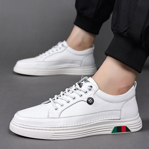 Baskets décontractées en cuir blanc pour hommes, bout rond, semelle souple en caoutchouc, à lacets, chaussures de marche, couleur unie, style streetwear tendance - Product Image 1