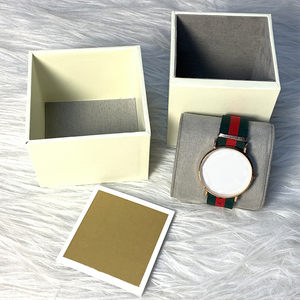 Boîte de présentation individuelle OEM pour montre avec carte de garantie et coussin de rangement, Off White/Argent, avec livret - Product Image 3