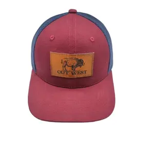 Richardson cappellino con cappello in maglia trucker con logo patch in pelle personalizzato