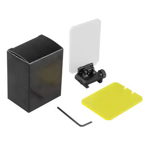 Protector de Lente Óptica Táctico de Doble Lente con Base de 20 mm, Plegable, para Entrenamiento al Aire Libre y Protección Ocular - Product Image 3