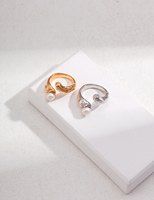 Nouvelle bague réglable rétro blanche en perles artificielles de qualité AAAAA plaquée or avec zircone exquise, accessoires pour femmes MoLin 2025