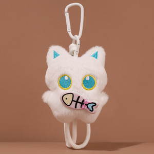 かわいいぬいぐるみ猫キーホルダー 魚の骨パッチ付き カワイイバッグチャーム バックパックペンダント ティーンガールズ・女性へのギフト - Product Image 5
