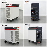 Machine de nettoyage laser 300W portable pour éliminer la rouille, la peinture et les taches d'huile sur les moules en plastique et en caoutchouc, pour le nettoyage et l'entretien