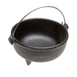 Caldero Circular de Hierro Fundido Resistente con Asa en Color Negro para Rituales de Incienso de Carbón Vegetal y Uso en Todas las Estaciones - Product Image 1
