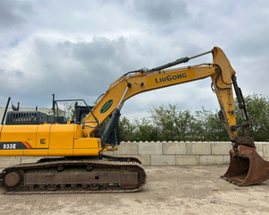 Excavadora de orugas Liugong 933EHDG4 de la mejor marca, compacta de 33 toneladas, con cola cero, certificado EPA/CE, bomba de motor de 1 año bien mantenida - Product Image 4