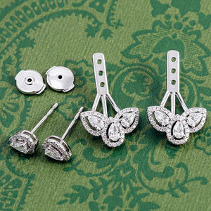 La Pousette Boucles d'oreilles poire et diamant Boucles d'oreilles avant arrière en or Boucles d'oreilles en diamant de laboratoire 18 carats - Product Image 3