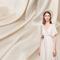 Tissu satin extensible, imitation acétate pour robe à la mode, doux et brillant