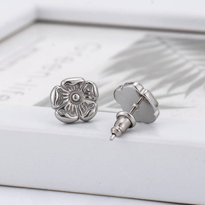 Pendientes florales de acero de titanio para mujer, joyería de moda, diseño elegante de flores, pendientes pequeños, Color plateado - Product Image 2