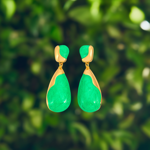 Boucles d'oreilles pendantes tendance en acier inoxydable 316L plaqué or PVD, design goutte d'eau vert durable et résistant - Product Image 3