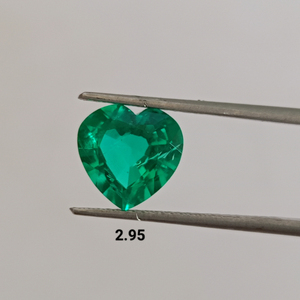 Pierre précieuse verte de qualité supérieure, cultivée en laboratoire, taille cœur, pierre brute, haute clarté, forme personnalisée, qualité pour la fabrication de bijoux, artisanale - Product Image 2