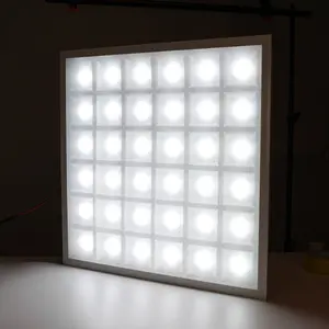 Personalizado comercial 24x24 Grille Grid panel plano LED troffer luz para el hogar Oficina compras Hospital taller
