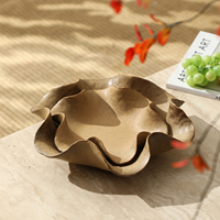 Plateau en céramique marron fait main style Wabi-sabi avec bordure fleurie, vaisselle de table décorative multifonctionnelle pour fruits, Ramadan, mariage