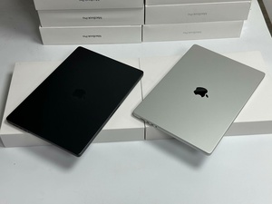 Portátil MacBook Pro de EE. UU. con Envío Rápido, Pantalla de 16 Pulgadas, Chip M3 Max/Pro, 18GB/36GB/48GB de RAM - 512GB/1TB/2TB SSD - Product Image 1