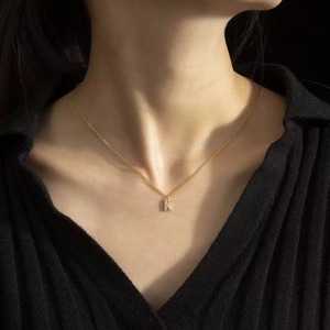 จี้ตัวอักษร A-Z คุณภาพสูง สแตนเลสสตีล ชุบทอง 14K ประดับเพชร จี้รูปแบบศาสนาสำหรับสร้อ<span class=keywords><strong>ย</strong></span>คอ โลหะผสมเซอร์คอน - Product Image 2