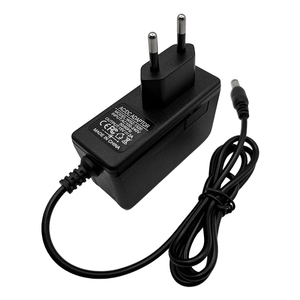 EU cắm <span class=keywords><strong>12V</strong></span> 1A Power Adapter AC DC 3V 5V 6V 9V <span class=keywords><strong>12V</strong></span> 15V 24V <span class=keywords><strong>1.5A</strong></span> 2A 2.5A 3A cho LED dải ánh sáng 12W đầu ra - Product Image 4