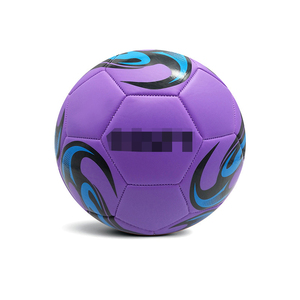 Ballon de football exclusif de compétition et d'entraînement pour adultes et étudiants, fabriqué par un fabricant de renom, idéal pour les enseignants et les écoles. - Product Image 2