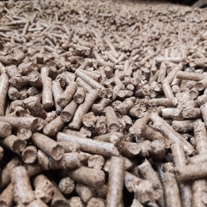 Granulés de bois de caoutchouc de haute qualité en provenance de Thaïlande par XINTHAI WOOD, une source d'énergie renouvelable fiable. - Product Image 1