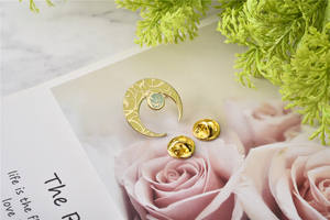 Épingles à revers personnalisées en métal pour costume homme, fabrication sur mesure, estampage à chaud, sublimation - Product Image 3